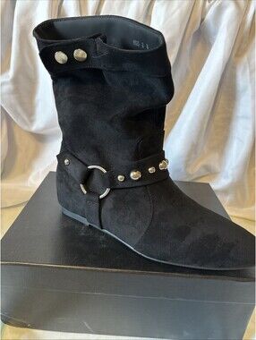 Ankle boots Comjuy Black Suede Ankle Boots With Studded Strap